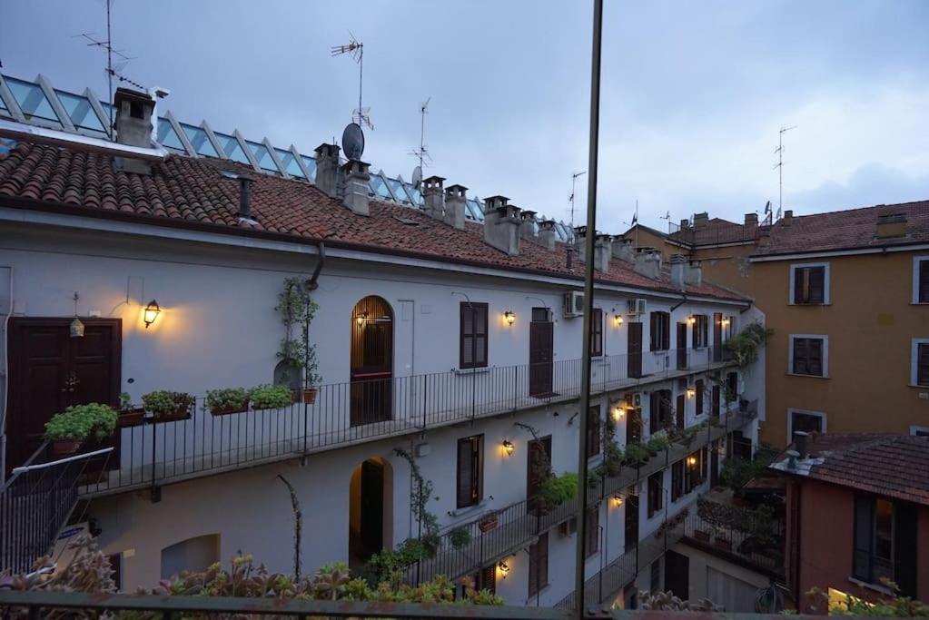 Central Guesthouse Cir 015146-Cni-01484 Mailand Exterior foto