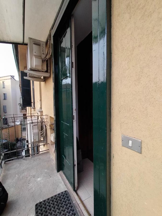 Central Guesthouse Cir 015146-Cni-01484 Mailand Exterior foto